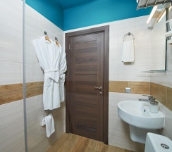 Номер стандарт с 2 односпальными кроватями в AurA City Hotel