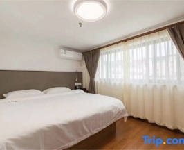 Двухместный номер Deluxe двуспальная кровать в Holiday Inn Shanghai Dianhu (Zhujiajiao Scenic Area Ancient Town)