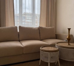 Просторная студия 43 м² с этническими акцентами и видом на море. в Как Дома 05