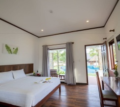 Двухместный номер Deluxe с красивым видом из окна двуспальная кровать в Santa Garden Resort