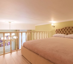 Двухуровневая студия Комфорт в Цветной Петербург дом художников