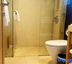 Двухместный номер с видом на горы 2 отдельные кровати в Royal View Hotel