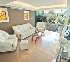 Вилла с 3 комнатами в Tropicana Pool Villa