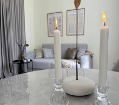 Уютная квартира с отдельной спальней рядом с озером в Как Дома 05