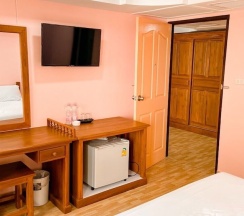 Трёхместный номер Standard с видом на город в A.A. Pattaya Golden Beach Hotel