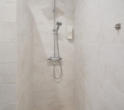 3. Улучшенный трехместный номер в Nogaev Hotel