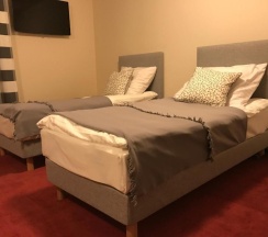 Четырёхместный номер Standard в Botanik Hostel