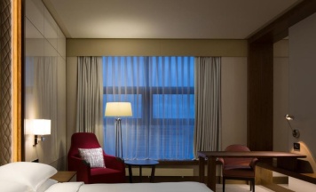 Номер с двумя односпальными кроватями и видом на парк в Hyatt Regency Moscow Petrovsky Park