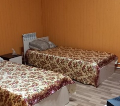 Коттедж в Дом у дороги