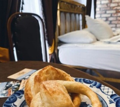 "Музей" вид на Соборную площадь в Дом Куприна в Кремле