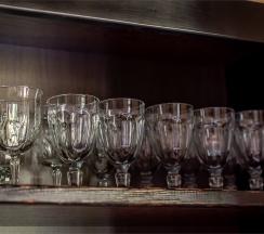 Гостевой дом с горячей купелью и камином в Лепота