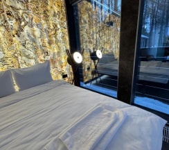 Mirror в Лаки Глэмпинг