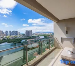 Люкс Deluxe с красивым видом из окна в Sanya Phoenix Waterside Gloria Resort