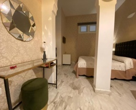 Четырёхместный номер Standard в B&B Mini Hotel Incity