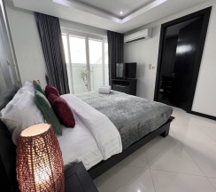 Вилла Luxury с 4 комнатами с видом на бассейн в Villas In Pattaya