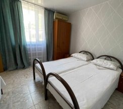 Семейный двухэтажный коттедж в Белые скалы