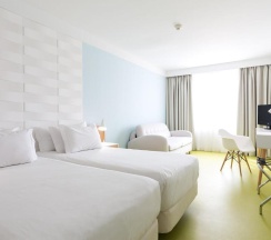 Семейный номер Standard в Legendary Porto Hotel
