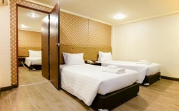 Четырёхместный номер Standard в Parasol Inn Chiang Mai Old City Hotel