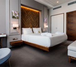 Номер категории «Люкс» с большой кроватью (King size) в Hilton Garden Inn Volgograd