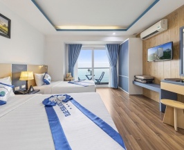 Трёхместный номер Deluxe с балконом в Blue Pearl Hotel
