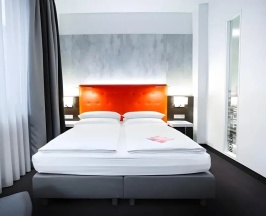 Двухместный номер Standard двуспальная кровать в Garner Berlin - Mitte, an IHG Hotel