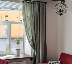 Семейные апартаменты с кухней-гостиной и отдельным входом в Двенадцать