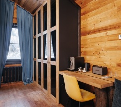 Коттедж класса люкс в Поле