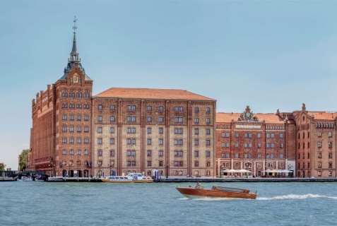 Венеция: Отель Hilton Molino Stucky Venice
