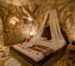 Двухместный Room Royal Cave двуспальная кровать в Caves Beach Resort Hurghada - Adults Only - All Inclusive