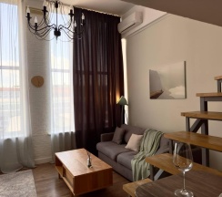 2-комнатные апартаменты улучшенные №8 в City Crown Apartments