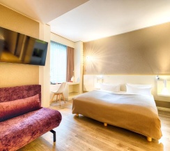 Двухместный номер Executive двуспальная кровать в Leonardo Hotel Berlin Mitte