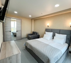 2-комнатный номер люкс полулюкс в Grand sapphire hotel