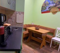 Двухместный на Миллионной, 12 в Геркулес