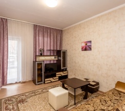 Люкс с балконом и кухонной зоной в Гостевой дом