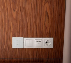 Deluxe с балконом и видом на город в V Hotel&Rooftop lounge