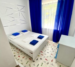 Апартаменты с 2 комнатами с красивым видом из окна в Арт-отельчик