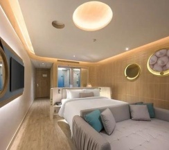 Двухместный номер Pool Access двуспальная кровать в Andaman Embrace Patong