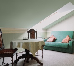 Люкс мансардный в Empire Park