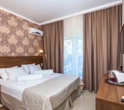 Люкс с балконом в Кедровая роща