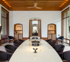 Особняк Luxury High Point с красивым видом из окна в Twinpalms MontAzure Phuket Resort
