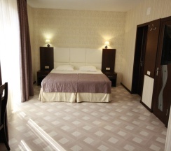 Двухместный номер Standard с балконом и с красивым видом из окна двуспальная кровать в Мечта