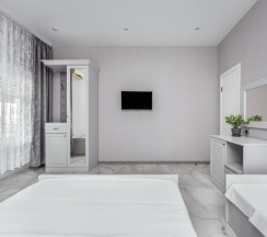 Четырёхместный номер с террасой Superior в Green rent