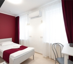 Одноместный номер в Iq hotel