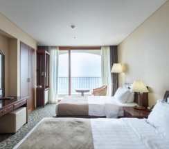 Двухместный номер Deluxe с видом на море 2 отдельные кровати в Hotel Maremons