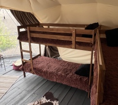 Сфера с 3 двухъярусными кроватями в Толбачик Кэмп