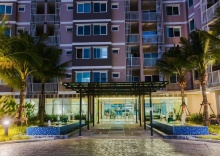 Полулюкс с балконом в W Phuket Residences