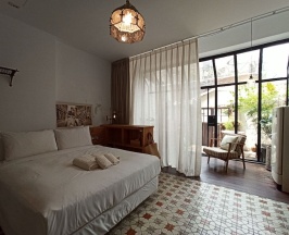 Двухместный номер Deluxe двуспальная кровать в Laile Hostel