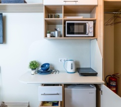 1-комнатные апартаменты эконом с 1 двуспальной кроватью (без окна) в Prim Rooms Apt Apartments (Прим Румс Апт Апартментс)