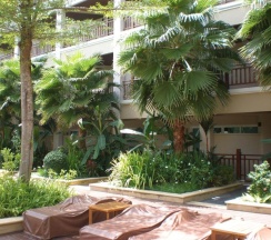 Двухместный номер Deluxe с видом на сад двуспальная кровать в The Heritage Pattaya Beach Resort