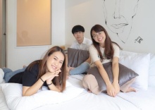 Двухместный номер Superior двуспальная кровать в 3Howw Hostel at Sukhumvit 21